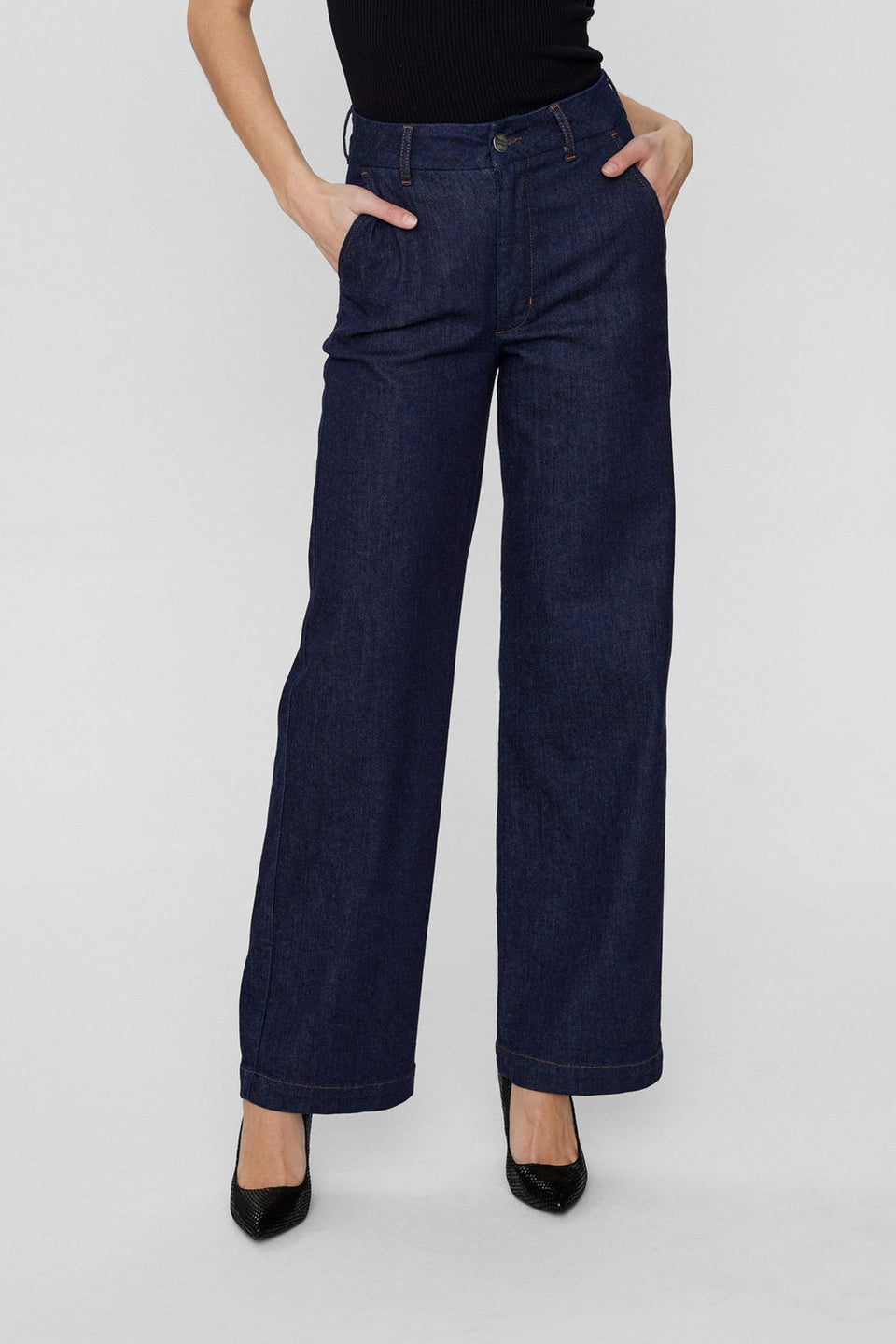 Pantalón Nuamber azul oscuro