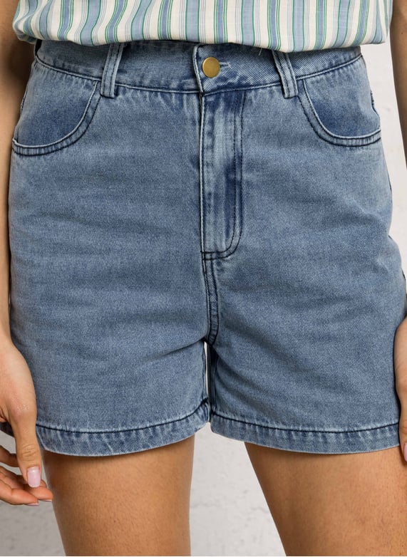 Short Julie