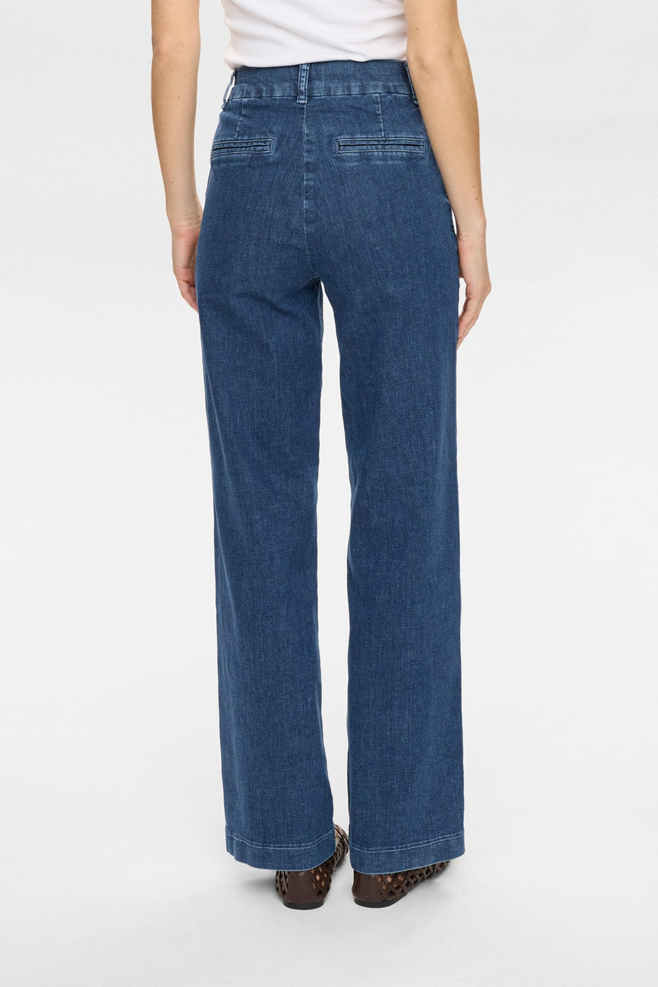 Nuamber jeans