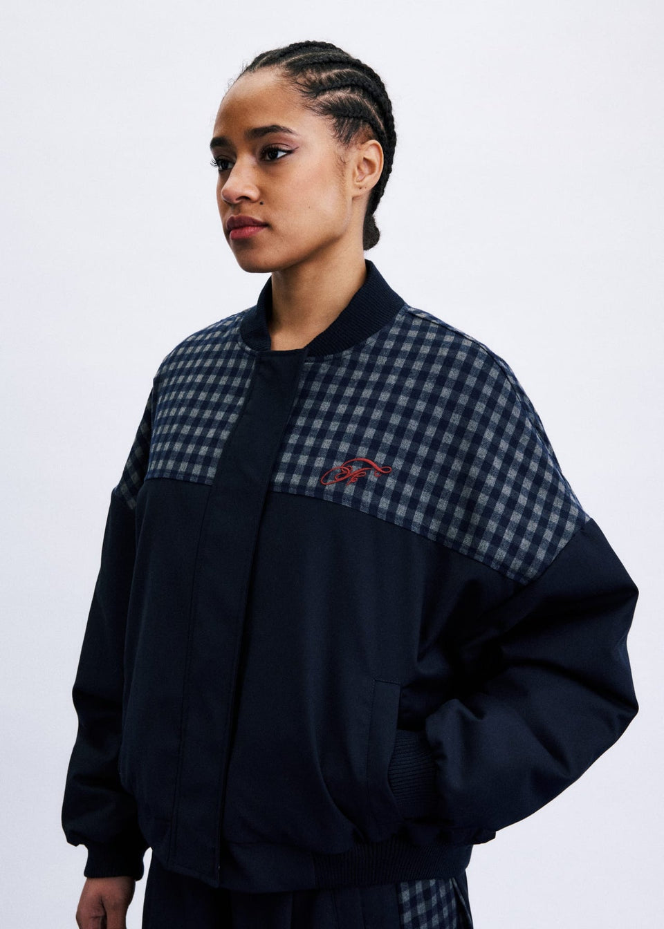 Bomber marina Hadong