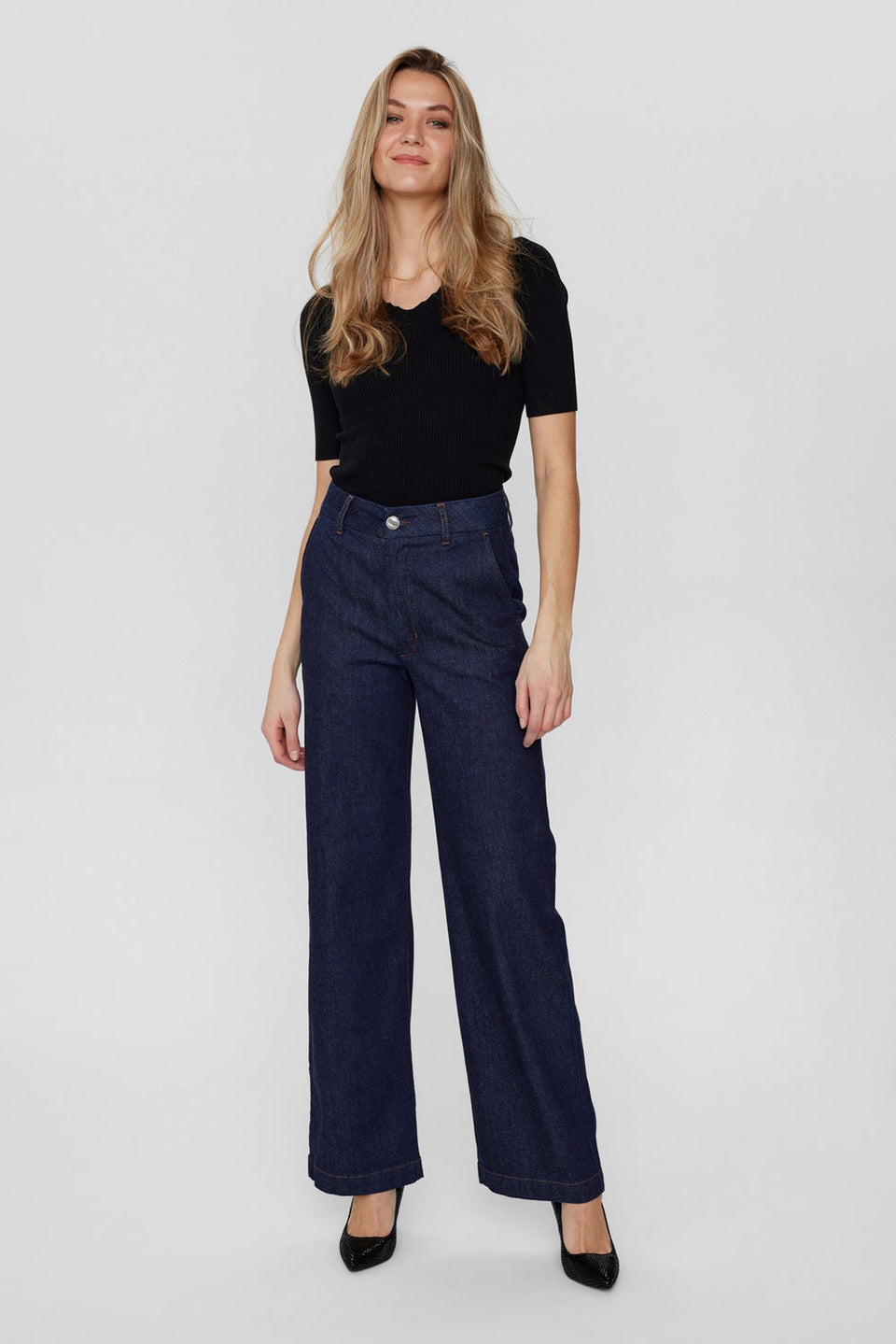Pantalón Nuamber azul oscuro