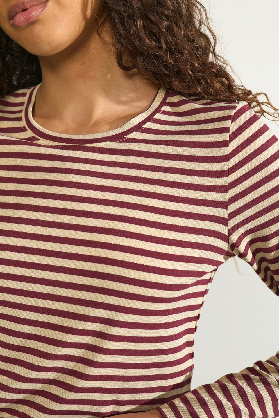 Camiseta Nurixie granate